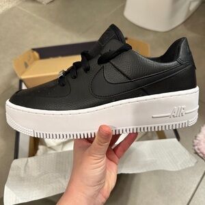 Women’s Nike Air Force 1